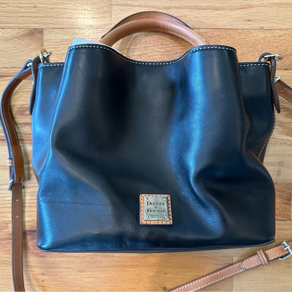 Dooney & Bourke Brenna Black Wexford Leather Satchel Bag